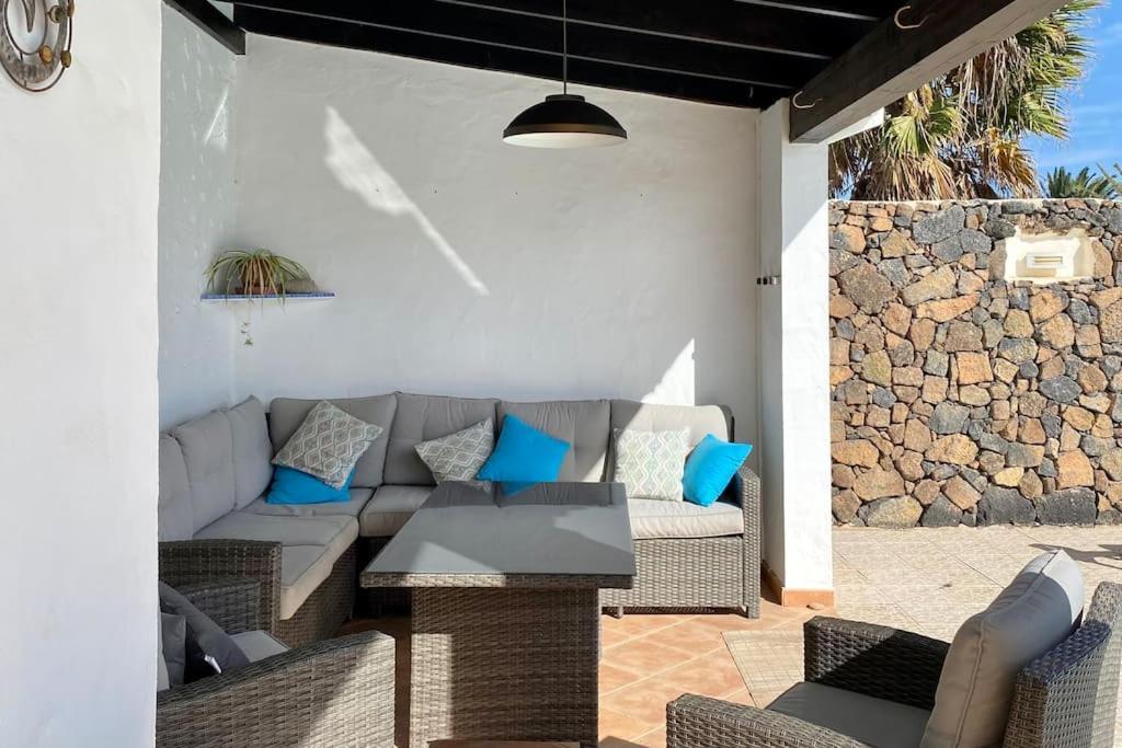Casa Yukka Villa With Heated Pool Lajares Exterior photo