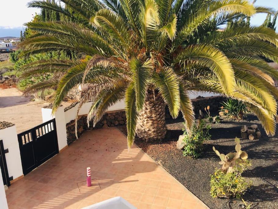 Casa Yukka Villa With Heated Pool Lajares Exterior photo